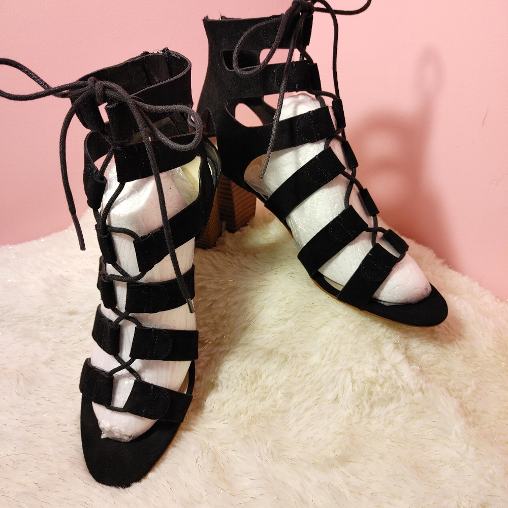 Marc Fisher black leather suede sandal heels back zip front lace up sz 7.5